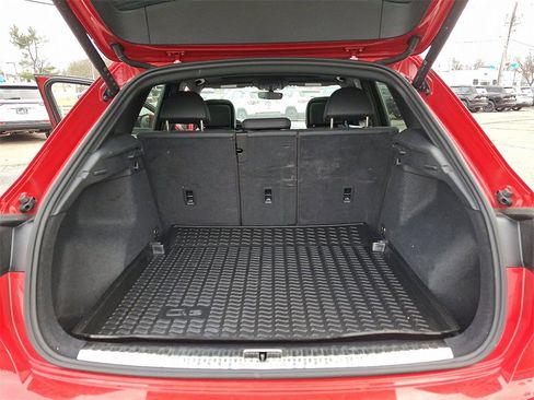 Used 2022 Audi Q3 2.0T Premium w/ Convenience Package image 27