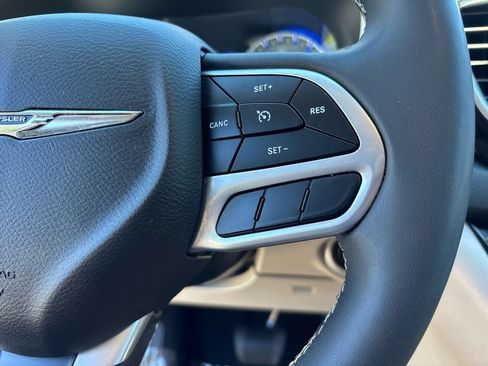 Used 2024 Chrysler Voyager LX FWD image 26