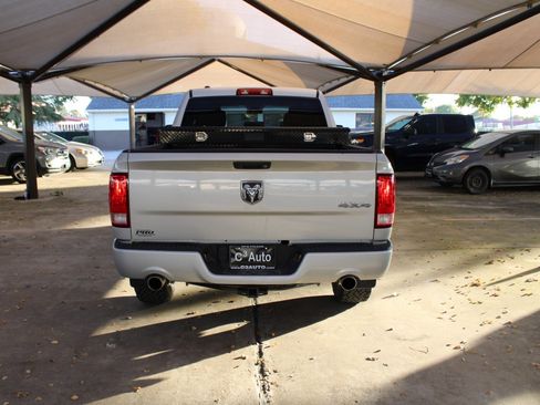 Used 2014 RAM 1500 Express image 6