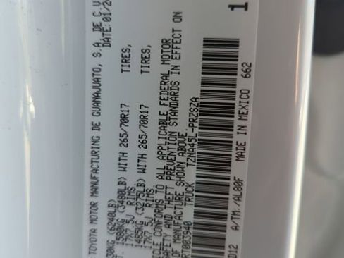 Used 2024 Toyota Tacoma TRD Off-Road image 31