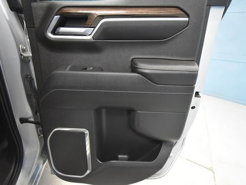 Used 2022 Chevrolet Silverado 1500 RST image 25