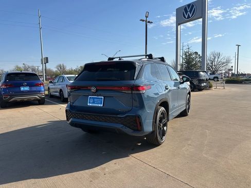 New 2026 Volkswagen Tiguan SE R-Line AWD/4WD image 5