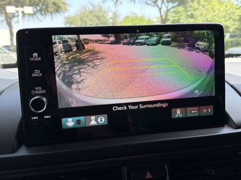 Used 2024 Honda Pilot TrailSport image 22