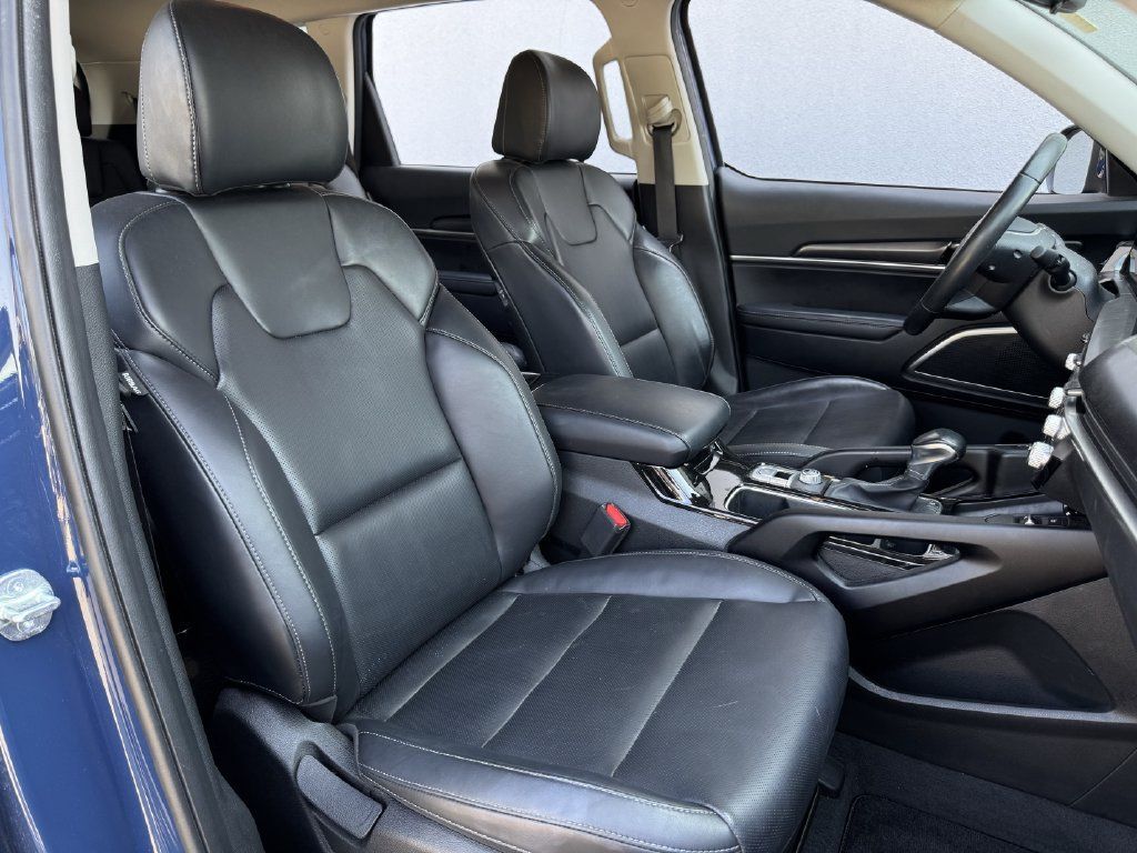 Used 2024 Kia Telluride S FWD image 30
