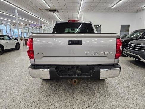 Used 2014 Toyota Tundra SR5 w/ SR5 Upgrade Package image 5