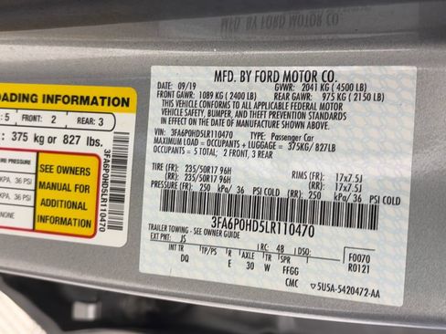 Used 2020 Ford Fusion SE FWD image 9