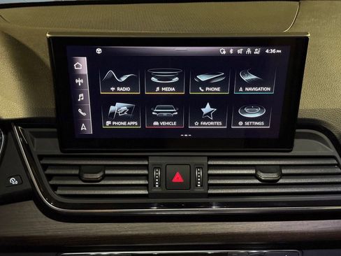 Used 2023 Audi Q5 2.0T Premium w/ Convenience Package image 25