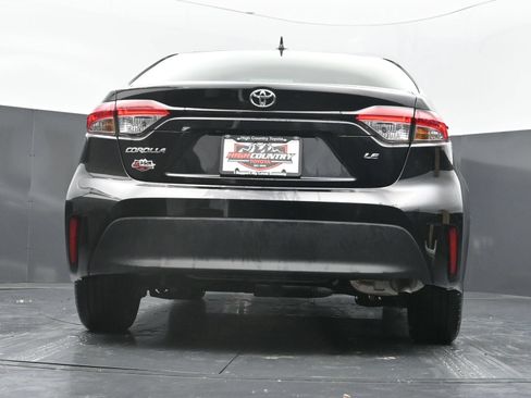 Used 2026 Toyota Corolla LE FWD image 40