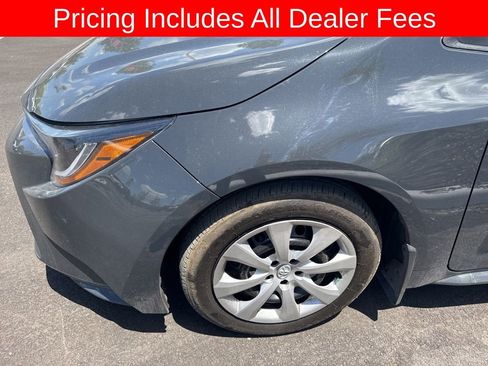Used 2025 Toyota Corolla LE FWD image 9