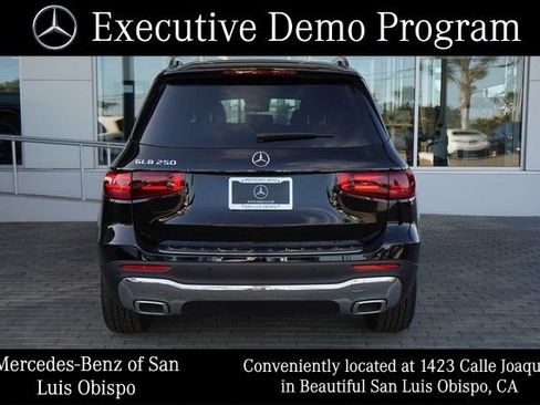 Used 2025 Mercedes-Benz GLB 250 image 7
