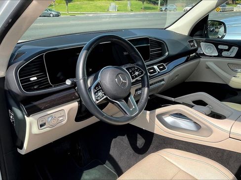 Used 2022 Mercedes-Benz GLE 350 4MATIC image 11