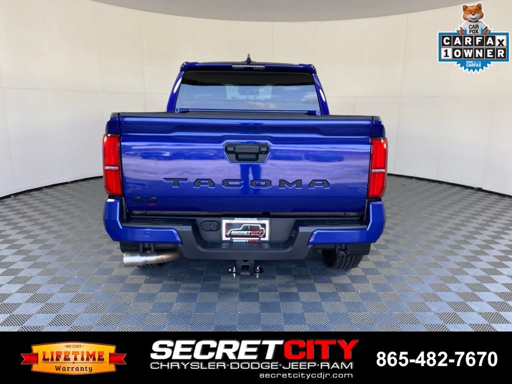 Used 2025 Toyota Tacoma TRD Sport AWD/4WD image 6