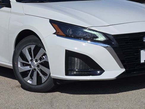 New 2025 Nissan Altima 2.5 S image 4