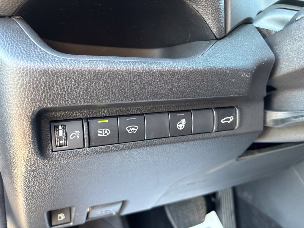 Used 2024 Toyota RAV4 SE w/ Weather & Moonroof Package AWD/4WD image 21