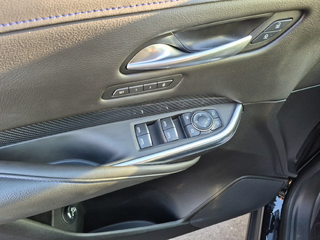 Certified 2024 Cadillac XT4 Sport FWD image 11