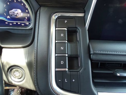 Used 2022 Chevrolet Tahoe LT AWD/4WD image 14