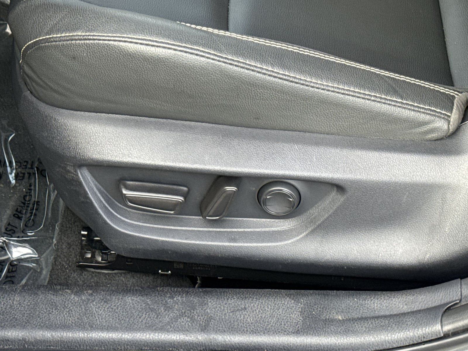 Used 2025 Toyota Camry SE FWD image 14