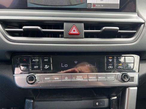 Certified 2024 Kia Seltos SX image 21