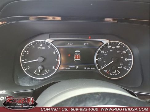 Used 2025 Nissan Pathfinder SL FWD image 35