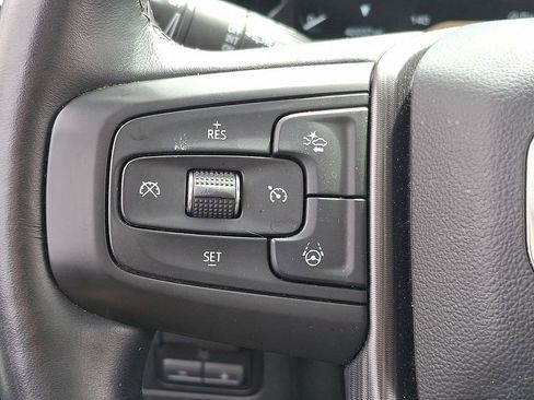 Used 2023 GMC Yukon Denali Ultimate image 23