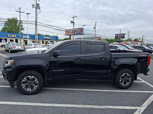 Used 2021 Chevrolet Colorado Z71 AWD/4WD image 7
