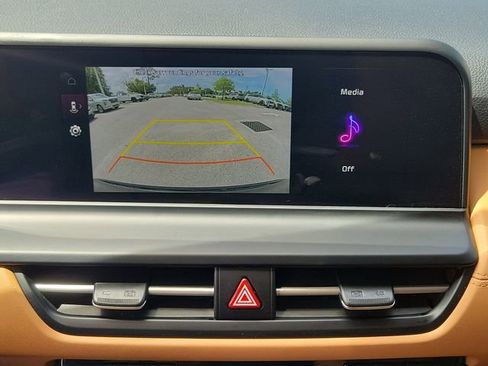 Certified 2024 Kia Seltos EX FWD image 28