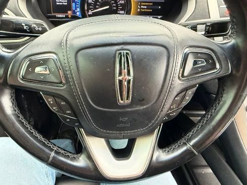 Used 2017 Lincoln MKZ Premiere FWD image 11