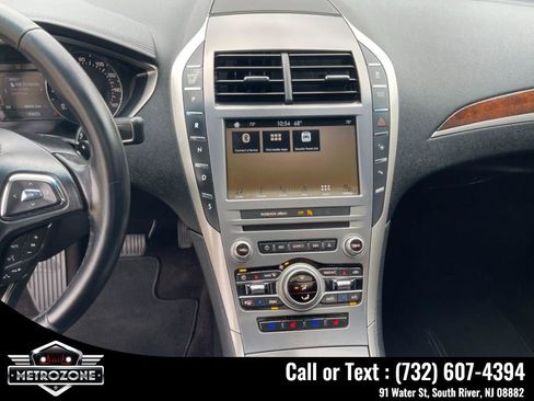 Used 2017 Lincoln MKZ Reserve w/ Technology Package AWD/4WD image 26