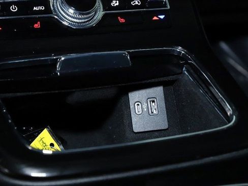 Certified 2023 Lincoln Nautilus AWD image 27