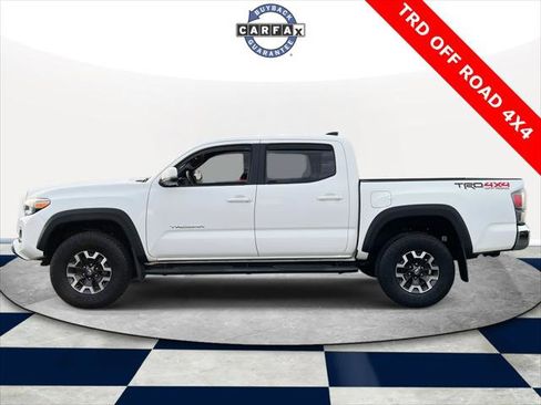 Certified 2022 Toyota Tacoma TRD Off-Road image 4