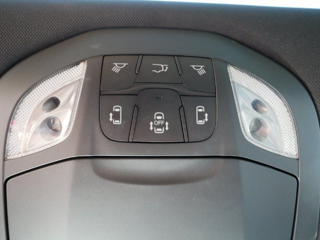 Used 2026 Chrysler Pacifica Limited FWD image 35
