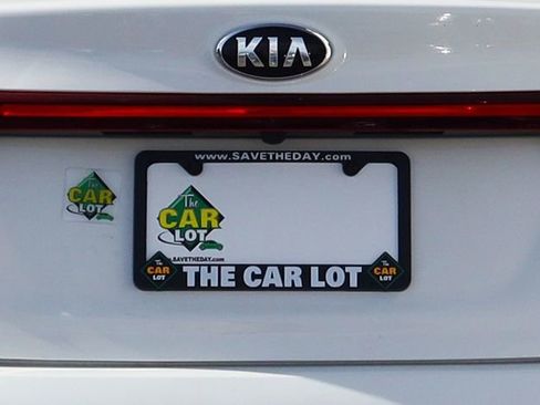 Used 2020 Kia Forte LXS image 21