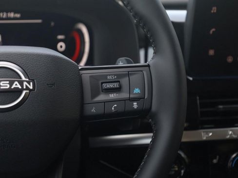 New 2026 Nissan Pathfinder SL w/ SL Premium Package AWD/4WD image 9