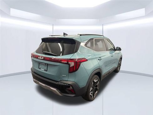 Certified 2024 Kia Seltos SX w/ SX Sunroof Package AWD/4WD image 5