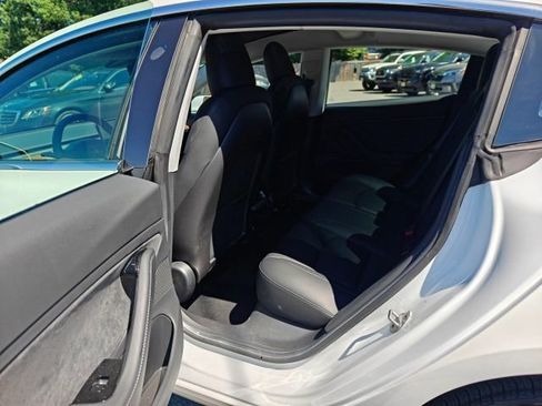 Used 2019 Tesla Model 3 Mid Range image 23