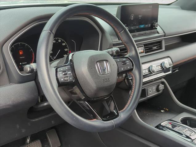 Used 2024 Honda Pilot Sport image 9