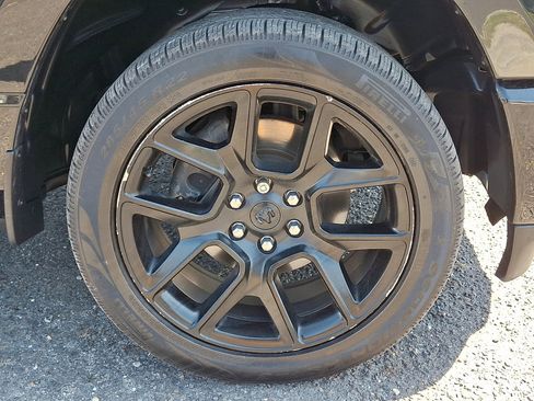 Used 2024 RAM 1500 Laramie image 9