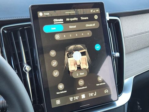 New 2026 Volvo XC90 T8 Ultra w/ Protection Package Premier image 9