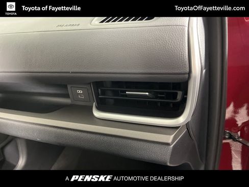 Certified 2024 Toyota Grand Highlander XLE image 22