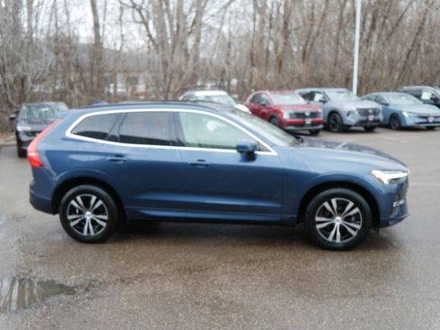 Used 2023 Volvo XC60 B5 Core w/ Climate Package image 2