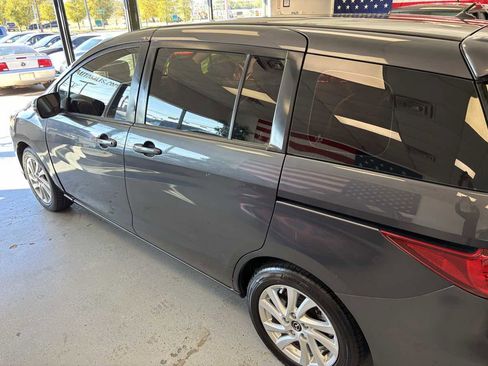 Used 2014 MAZDA MAZDA5 Sport image 11