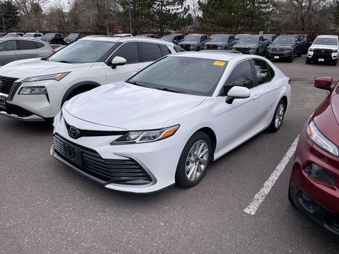 Used 2024 Toyota Camry LE image 2