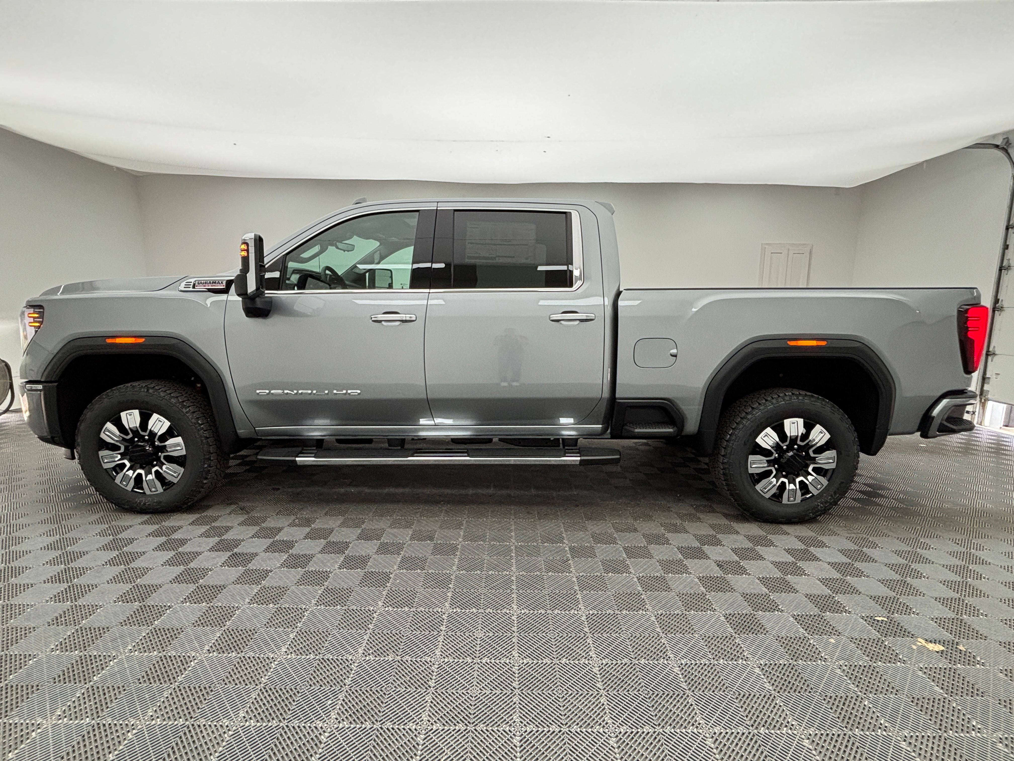 New 2026 GMC Sierra 2500 Denali w/ Denali Reserve Package AWD/4WD image 15