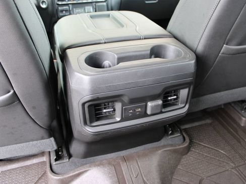 Used 2019 Chevrolet Silverado 1500 RST AWD/4WD image 39