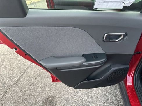 Used 2025 Kia K4 EX image 29
