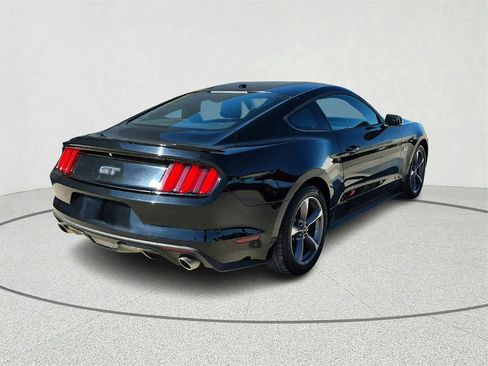 Used 2017 Ford Mustang GT Premium image 4