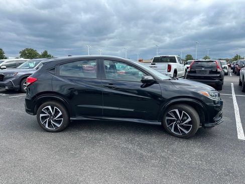 Used 2019 Honda HR-V Sport image 11