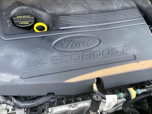 Used 2017 Ford Escape SE AWD/4WD image 33