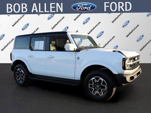 Used 2025 Ford Bronco Outer Banks AWD/4WD image 1
