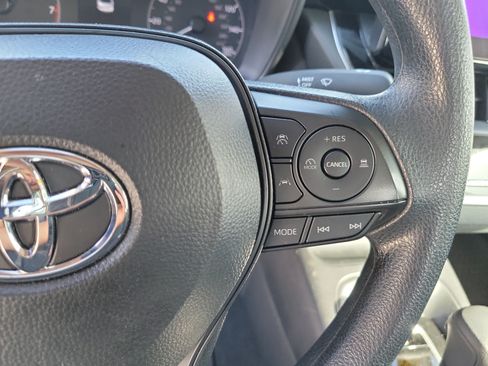 Used 2025 Toyota Corolla LE w/ Convenience Package FWD image 26